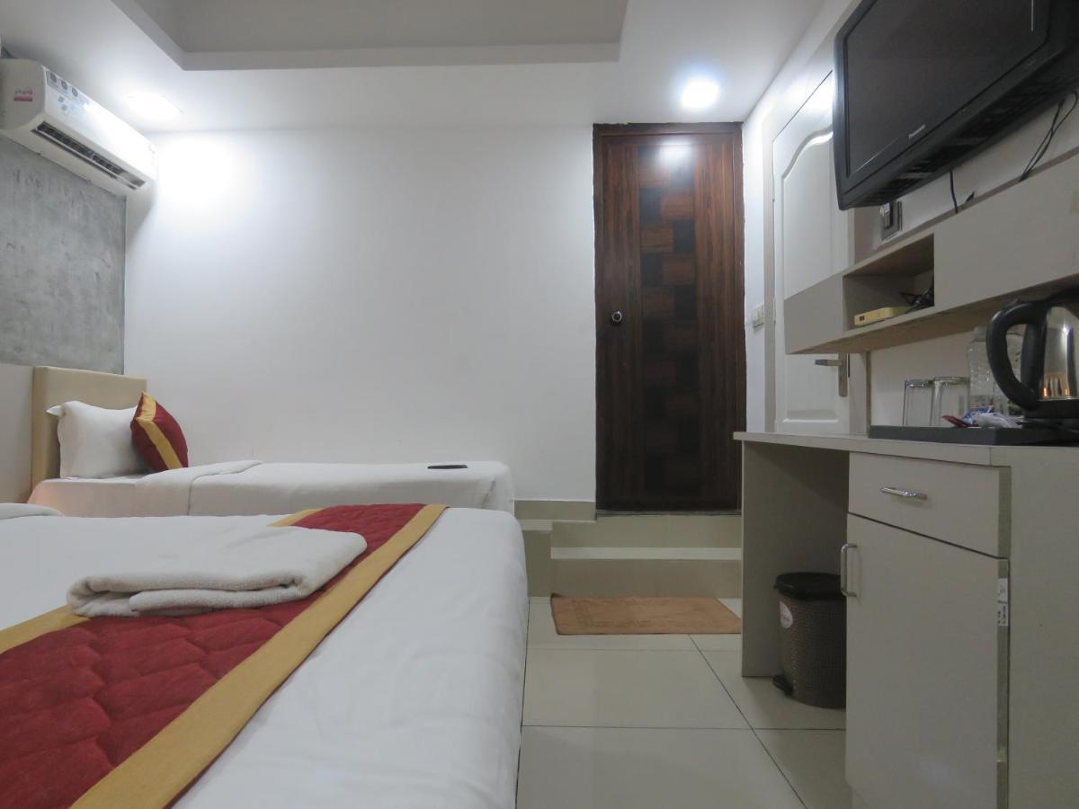 Hotel Reegate Inn Near South Railway Station Kochi 外观 照片