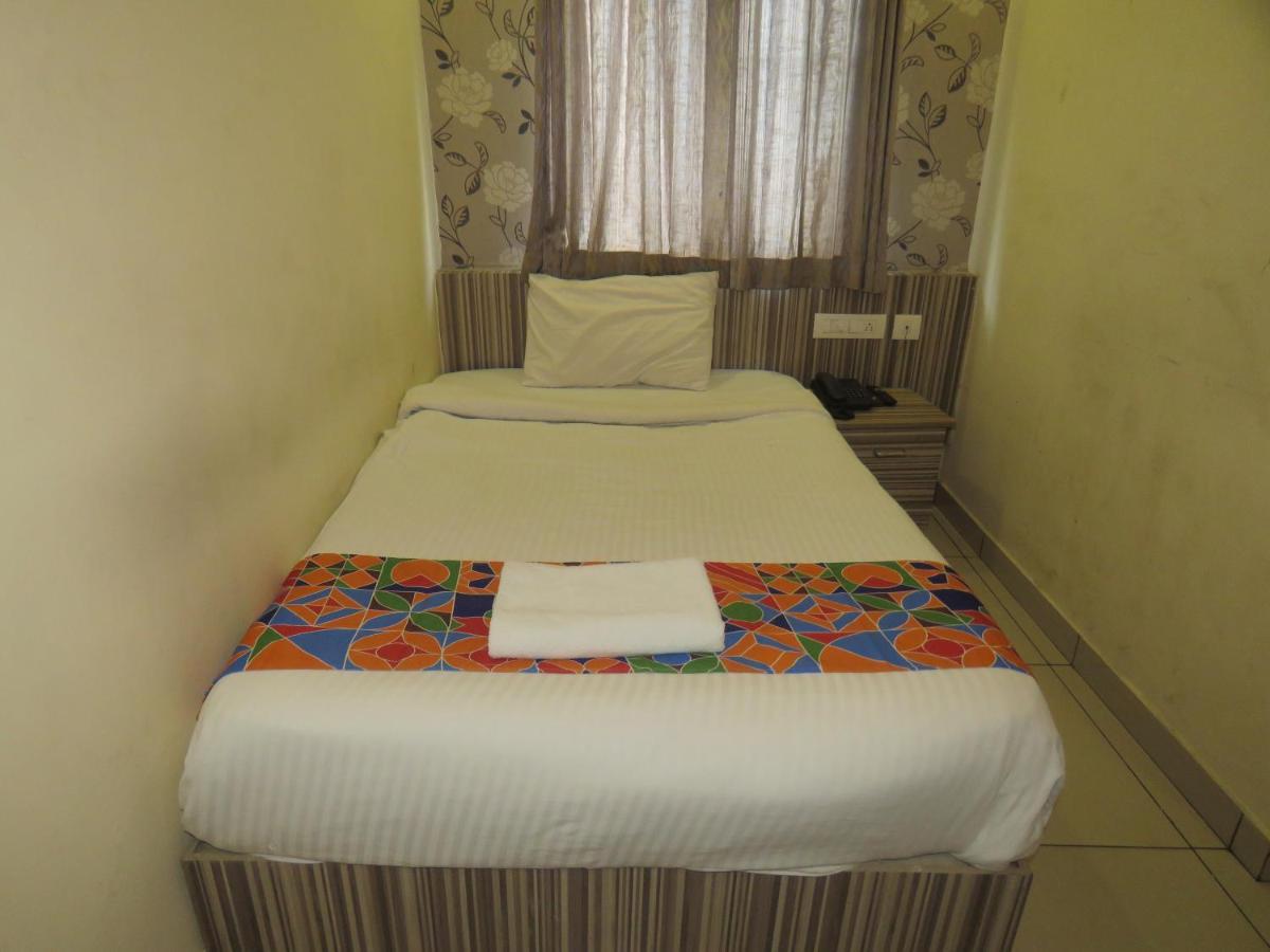 Hotel Reegate Inn Near South Railway Station Kochi 外观 照片
