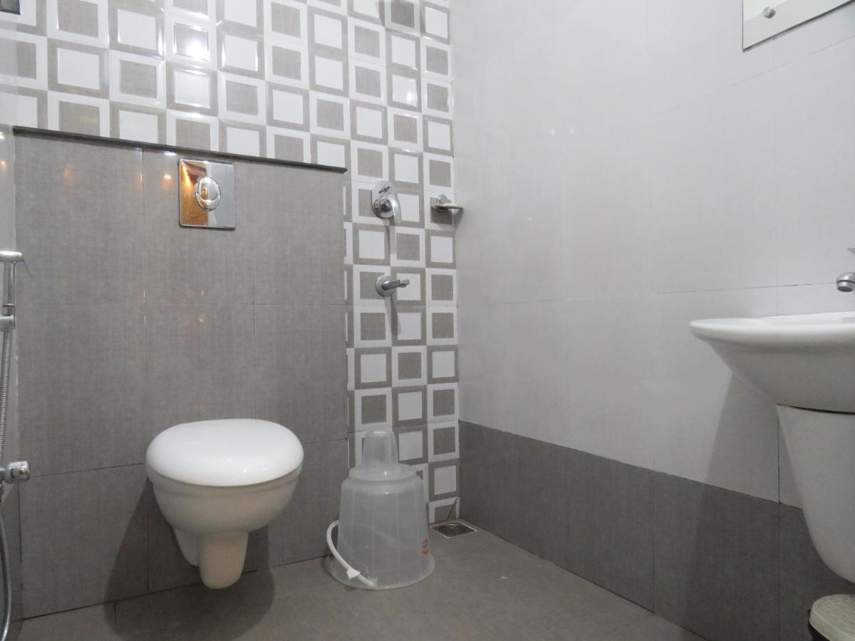 Hotel Reegate Inn Near South Railway Station Kochi 外观 照片
