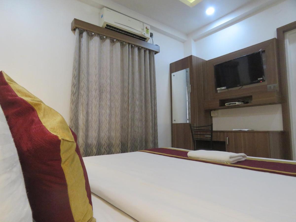 Hotel Reegate Inn Near South Railway Station Kochi 外观 照片